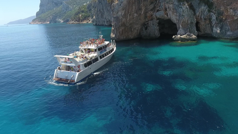 davide motorboat at the cormorant cave