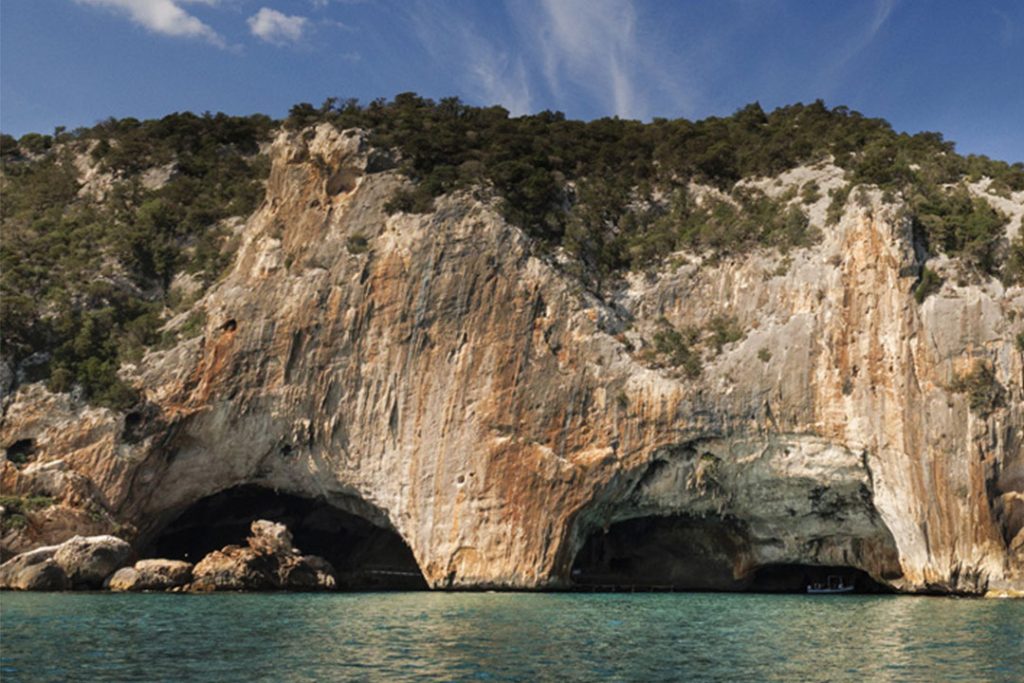 Davide&Golia - Grotte scavate nella roccia